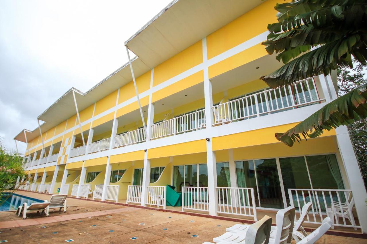 Oyo 75361 Phuket Airport Sonwa Resort Nai Yang Экстерьер фото